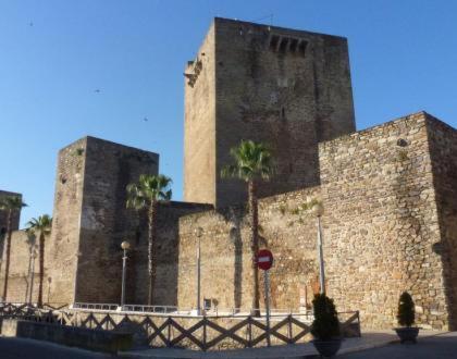 APARTAMENTO Turístico ENTRETORRES Olivenza Exterior foto